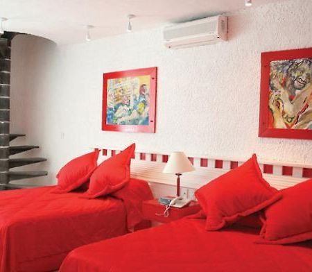 Montroi Hotel Colima Habitación foto